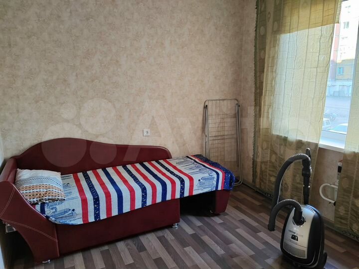 2-к. квартира, 52 м², 1/9 эт.