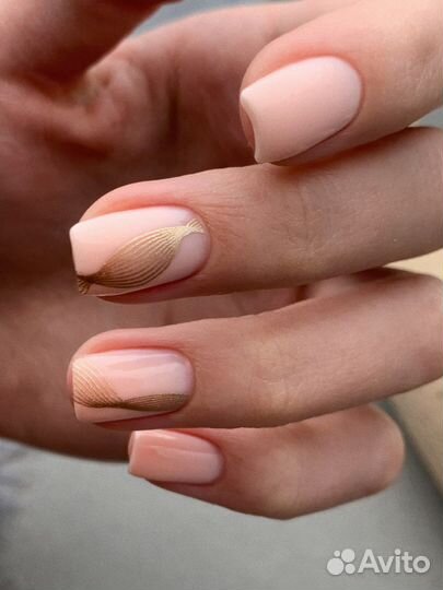 Маникюр и педикюр Чертаново