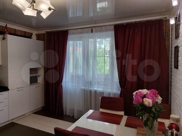 2-к. квартира, 77,1 м², 2/10 эт.