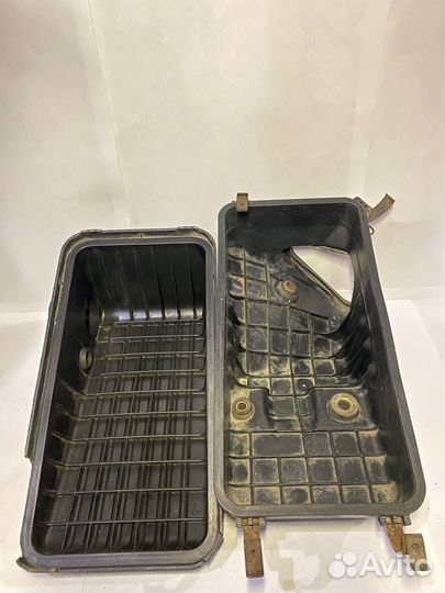 Воздухозаборник Toyota Corona