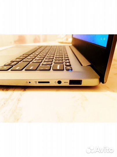 Ноутбук lenovo