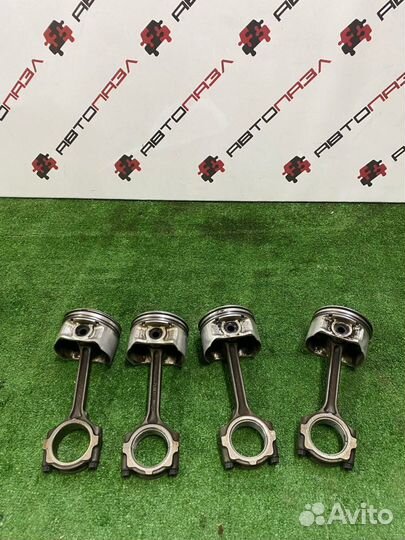 Поршень шатун Nissan QR20DE primera