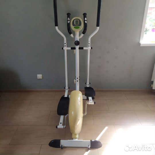 Эллиптический тренажер