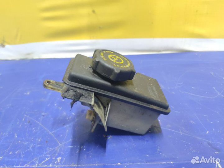 Бачок гидроусилителя руля Ford Mondeo 3 седан 2.0