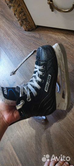 Хоккейные коньки bauer