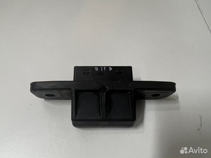 Кнопка открытия багажника Mazda cx-5 2011-2017