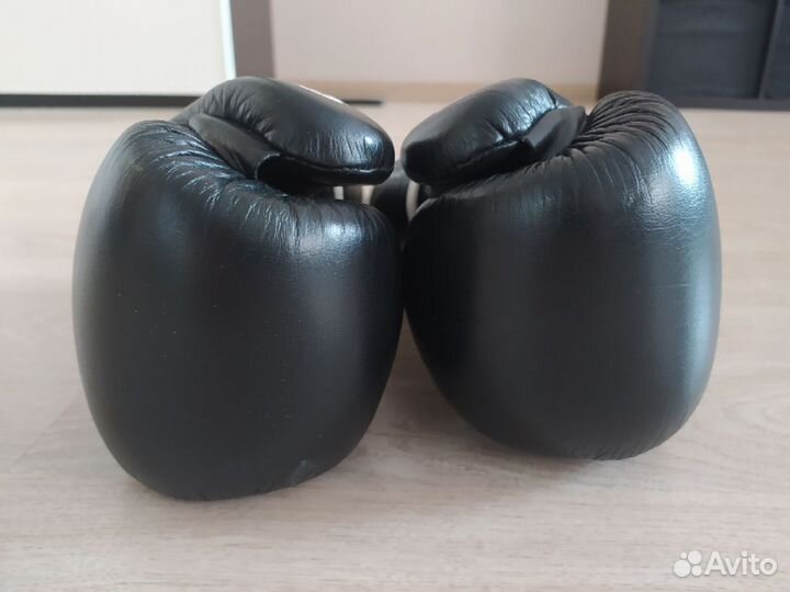 Боксерские перчатки Green Hill Gym 12oz