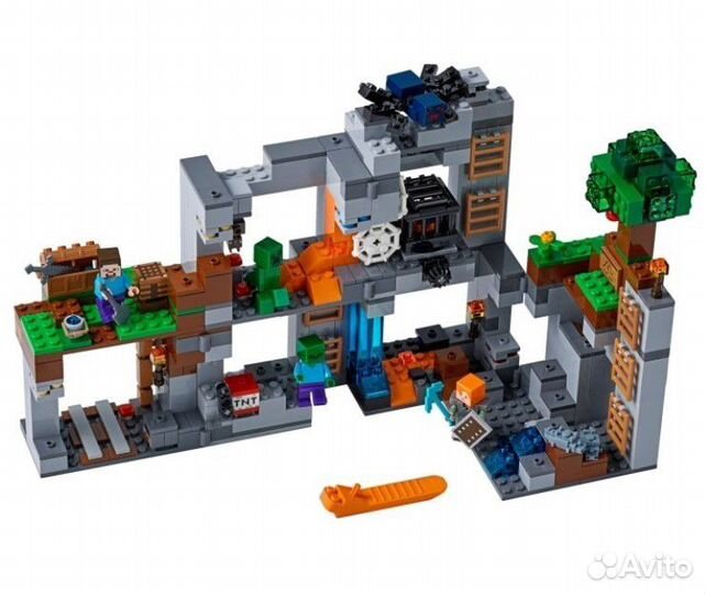 Конструктор Приключения в шахтах Майнкрафт 666 дет