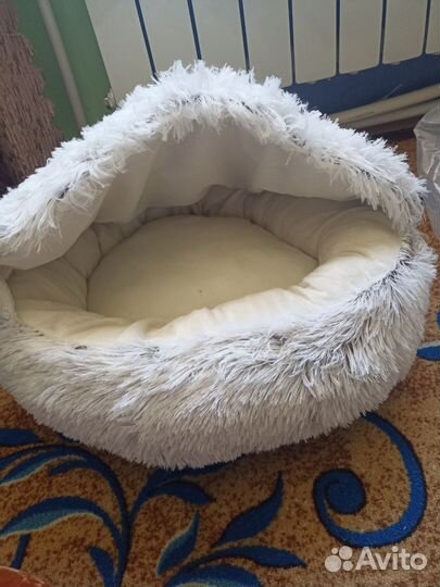 Лежанка для собак и кошек