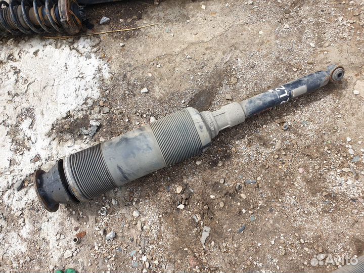 Задняя левая стойка ABC mercedes s w220 cl w215