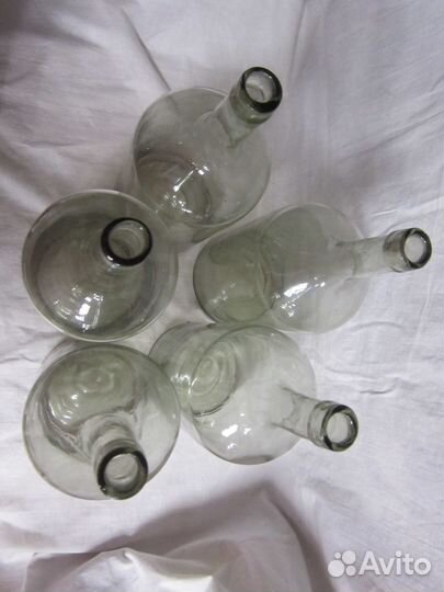 Старинные бутылки, четвертушки 5 штук