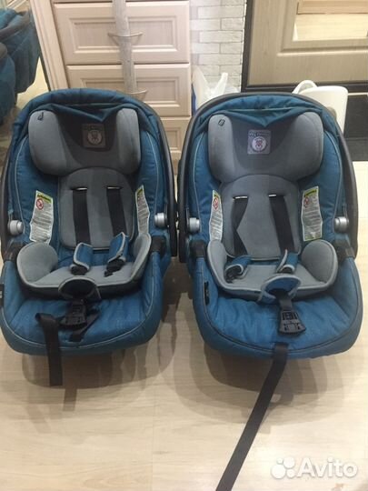 Автомобильное кресло