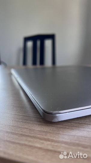 Macbook pro 15 2016 touch bar