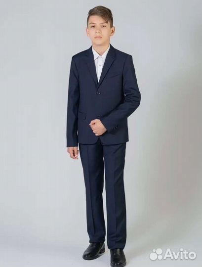 Школьный костюм для мальчика 176. Новый