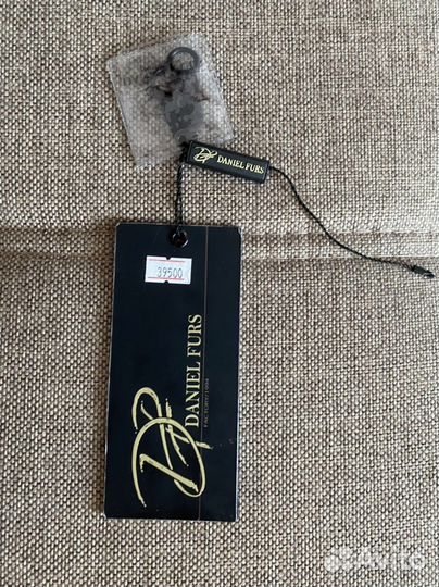 Мутоновая шуба с норкой