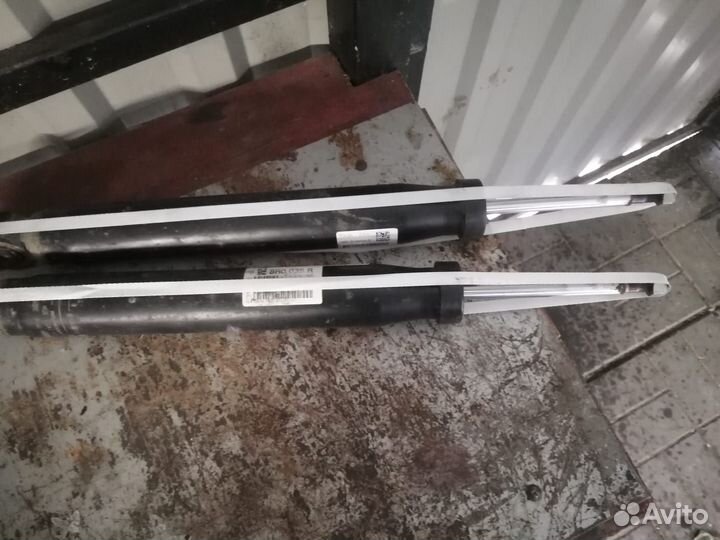 Амортизаторы для Ауди Q5