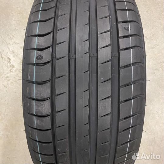 Triangle EffeXSport TH202 255/35 R20 97Y