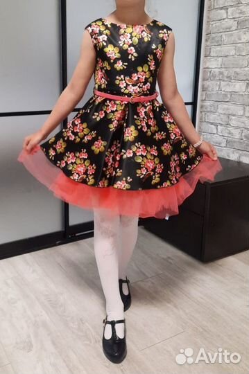 Нарядное детское платье