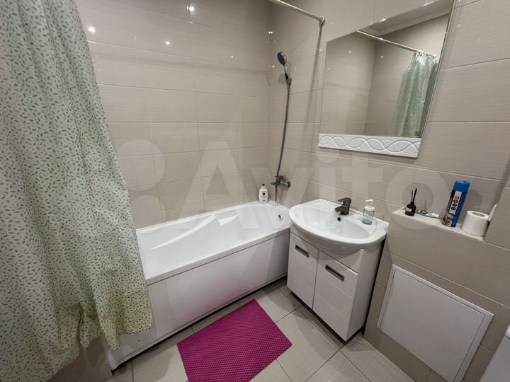 2-к. квартира, 67 м², 13/13 эт.