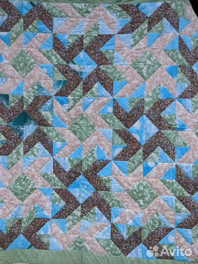 Лоскутное одеяло ручной работы