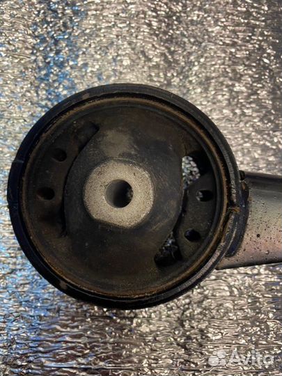 Подушка опора двигателя Toyota Highlander 3.5