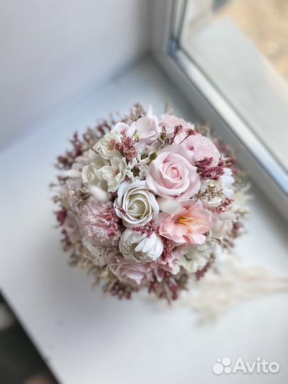 Букет из пенных цветов