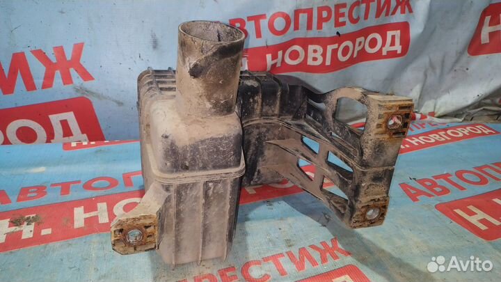 Резонатор воздушного фильтра Форд Мондео 3