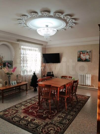 Дом 172 м² на участке 7,8 сот.