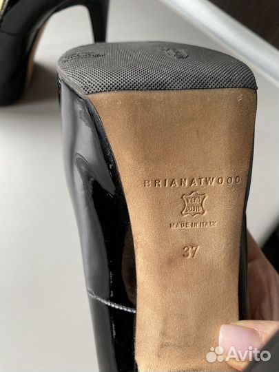 Лаковые туфли brian atwood б/у