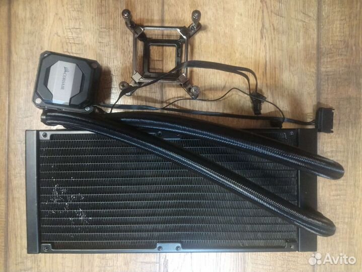 Водяное охлаждение Corsair h110i (на запчасти)