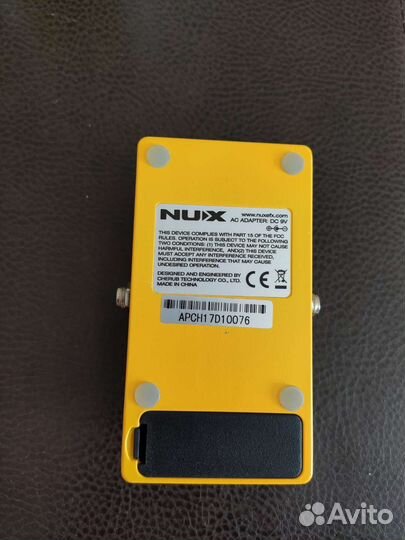 Гитарная педаль, педаль эффектов nux модель ch-3