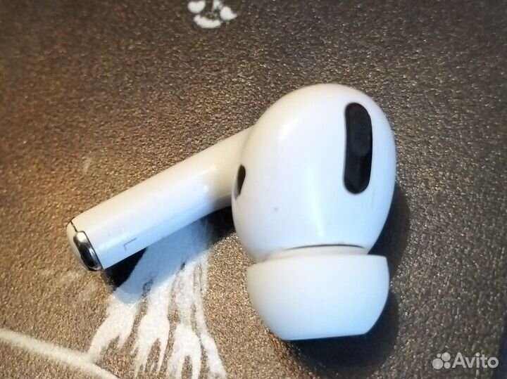 AirPods Pro (1-поколения) 2019 A2084