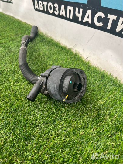 Водяная помпа Tesla Model X 2018 1035348-00-G