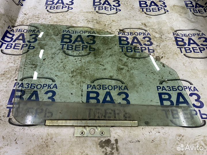 Стекло переднее правое Патриот