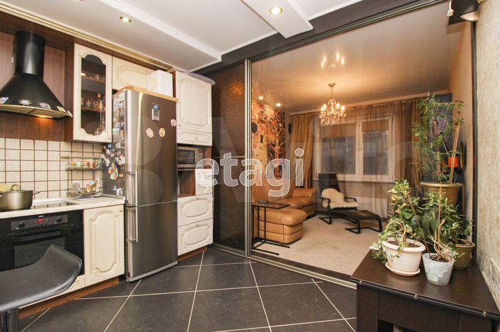 2-к. квартира, 68,7 м², 13/17 эт.