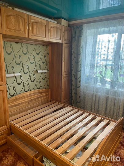 Спальный гарнитур