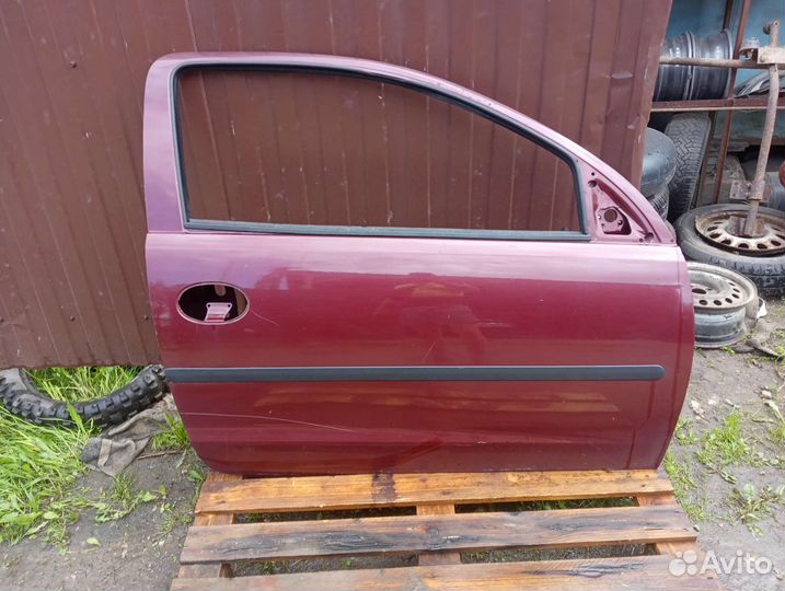 Дверь правая Opel Corsa C