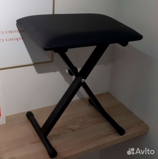 Банкетка для пианино