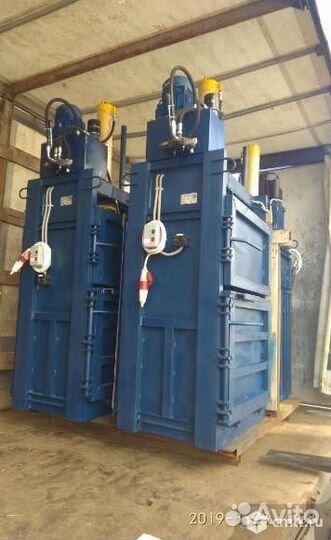 Пресс гидравлический для макулатуры