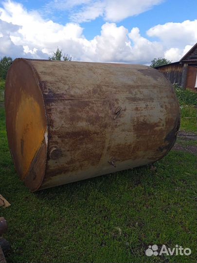 Бочка металлическая емкость под воду септик