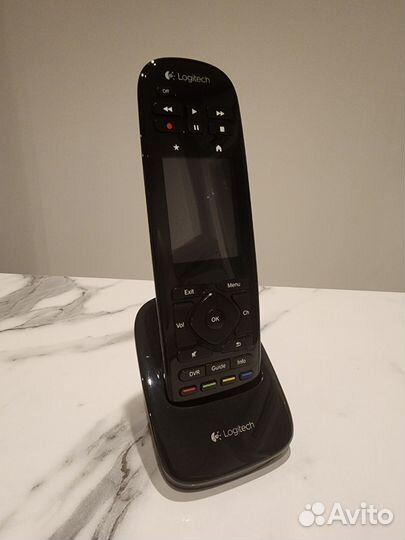 Универсальный пульт Logitech Harmony Touch
