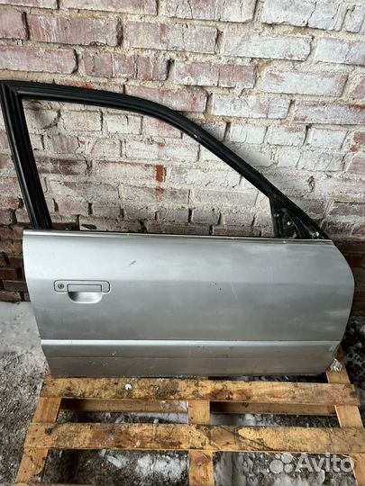 Audi a4 дверь передняя правая
