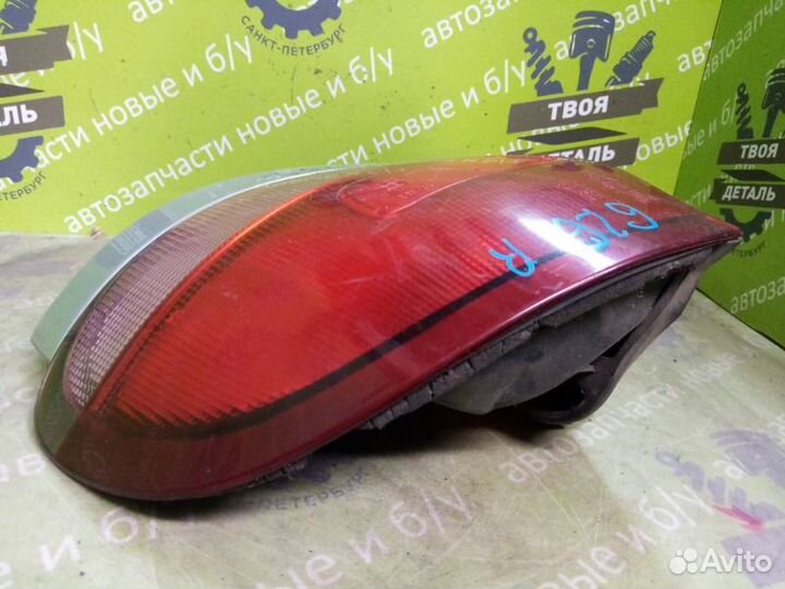 Фонарь правый Mazda 626 GE лифтбек 2.5 V6 1994