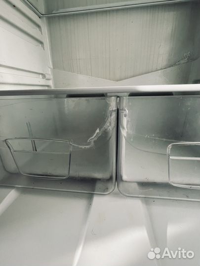 Холодильник indesit