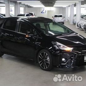 Toyota Prius Alpha 1.8 AT, 2018, 33 000 км
