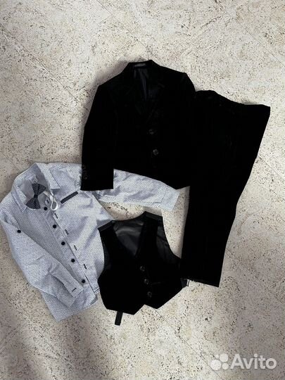 Костюм тройка на мальчика