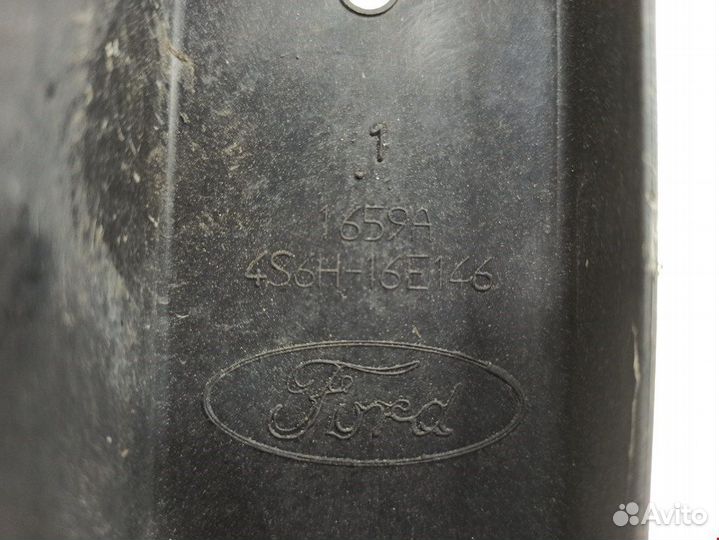 Панель передняя (телевизор) для Ford Fiesta 5