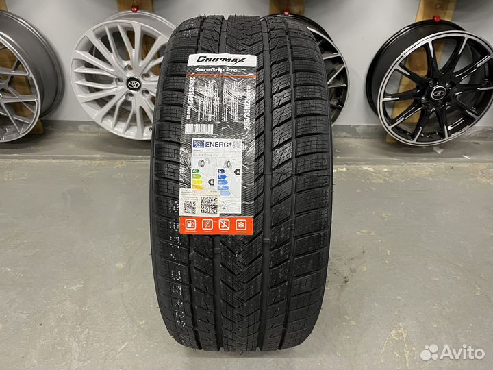 Gripmax SureGrip Pro Winter 285/40 R23 111V