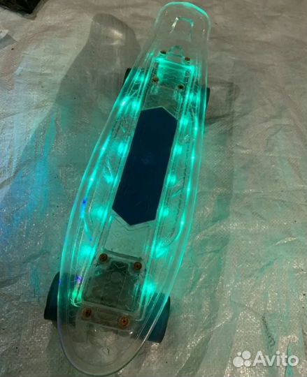 Скейт Navigator со световым эффектом белый