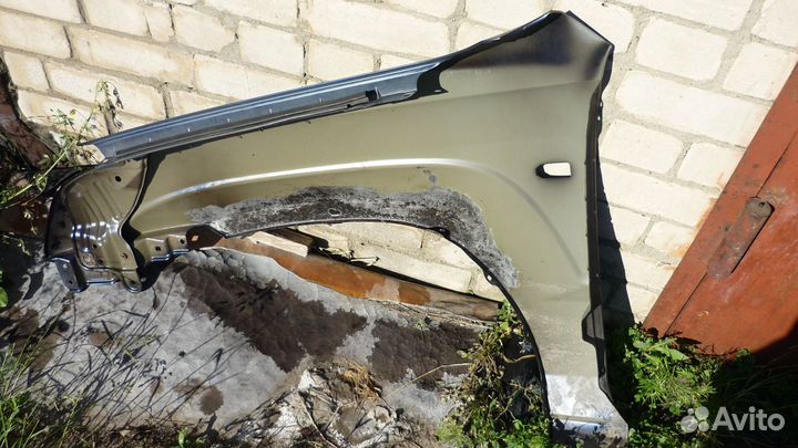 Крыло переднее правое Toyota Prado 120